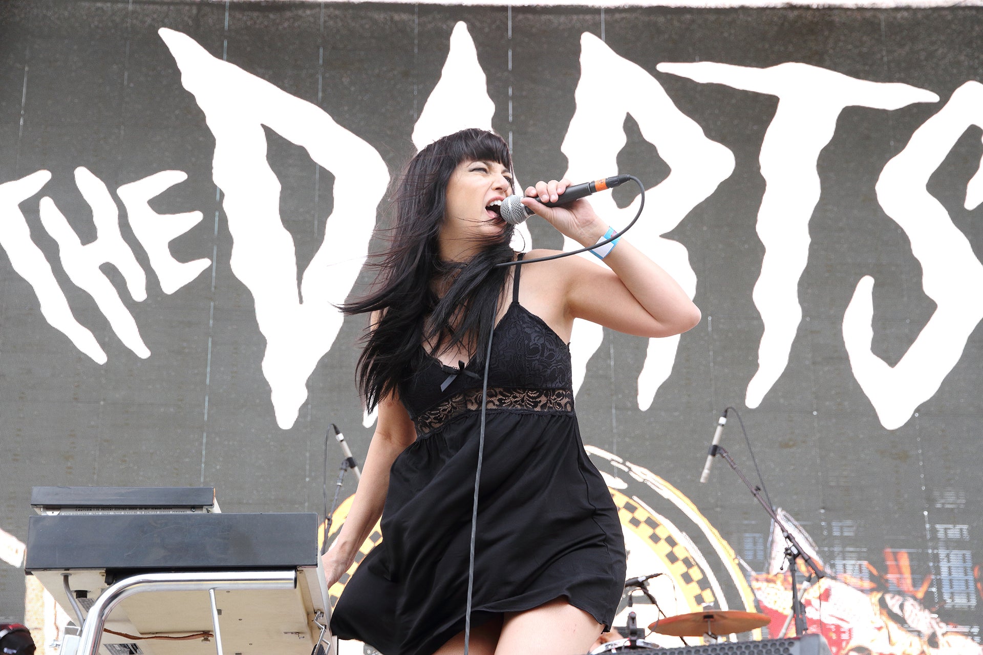THE DARTS ADDED TO MAIN STAGE AT PUNK ROCK BOWLING 2021